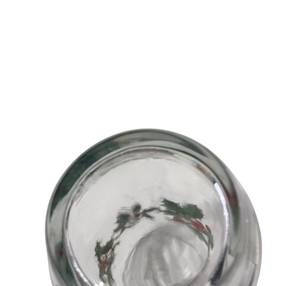 Anchor Hocking Holly Berry set of 4- 6 inch Mid Century Glass Christmas Tumblers - Picture 4 of 6